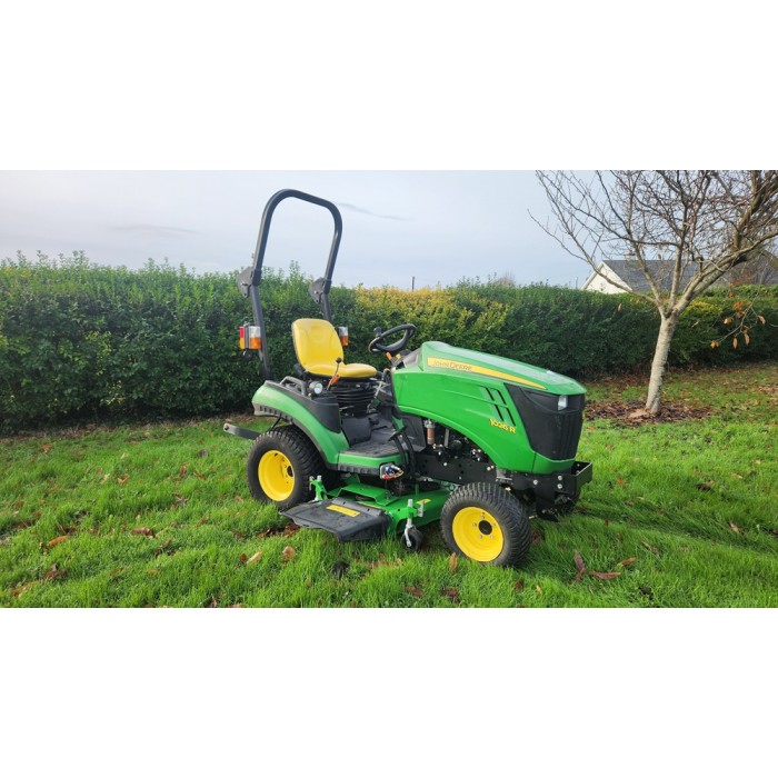 John Deere 1026R